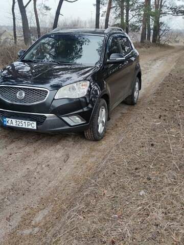 Чорний Cанг Йонг Korando, об'ємом двигуна 2 л та пробігом 216 тис. км за 7995 $, фото 9 на Automoto.ua