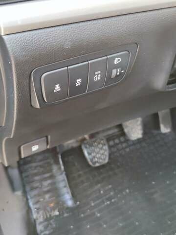 Чорний Cанг Йонг Korando, об'ємом двигуна 2 л та пробігом 216 тис. км за 7995 $, фото 14 на Automoto.ua