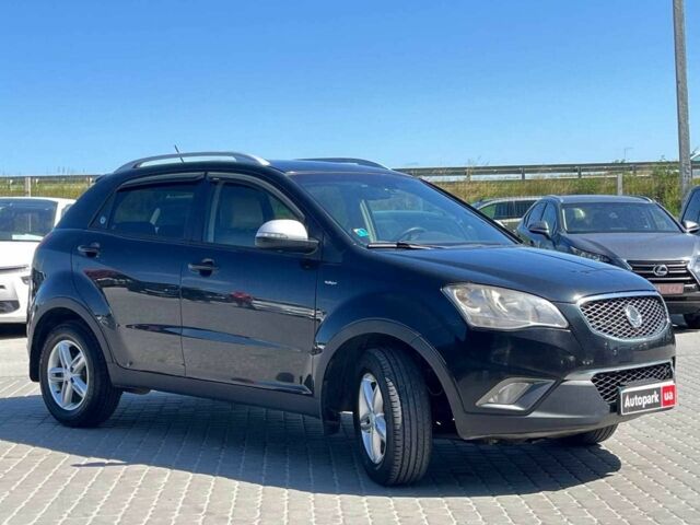 Чорний Cанг Йонг Korando, об'ємом двигуна 2 л та пробігом 208 тис. км за 6990 $, фото 19 на Automoto.ua