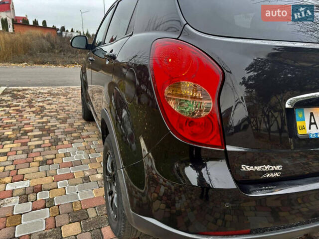 Черный Cанг Йонг Корандо, объемом двигателя 2 л и пробегом 168 тыс. км за 7200 $, фото 22 на Automoto.ua