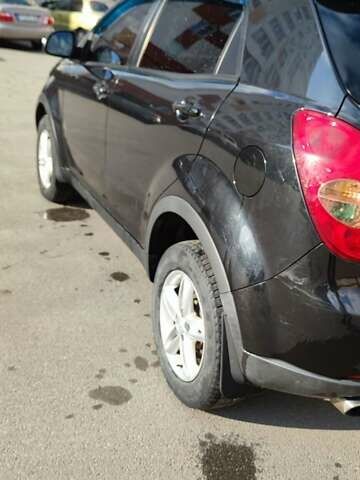 Чорний Cанг Йонг Korando, об'ємом двигуна 2 л та пробігом 216 тис. км за 7995 $, фото 24 на Automoto.ua
