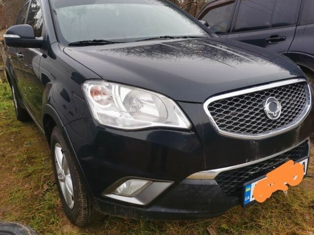 Черный Cанг Йонг Корандо, объемом двигателя 2 л и пробегом 350 тыс. км за 7000 $, фото 2 на Automoto.ua