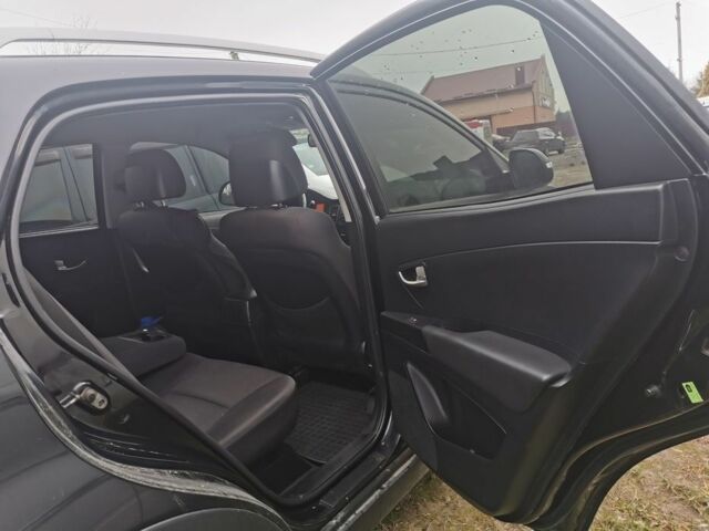 Черный Cанг Йонг Корандо, объемом двигателя 2 л и пробегом 350 тыс. км за 7000 $, фото 12 на Automoto.ua