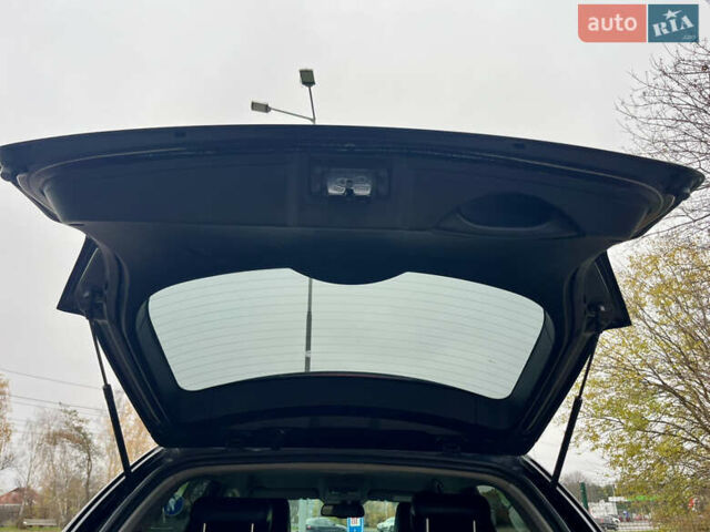 Черный Cанг Йонг Корандо, объемом двигателя 2 л и пробегом 168 тыс. км за 7200 $, фото 26 на Automoto.ua