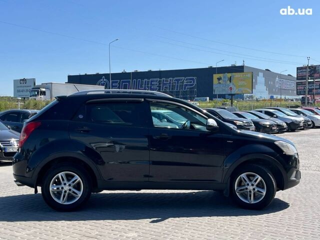 Чорний Cанг Йонг Korando, об'ємом двигуна 2 л та пробігом 208 тис. км за 7690 $, фото 14 на Automoto.ua