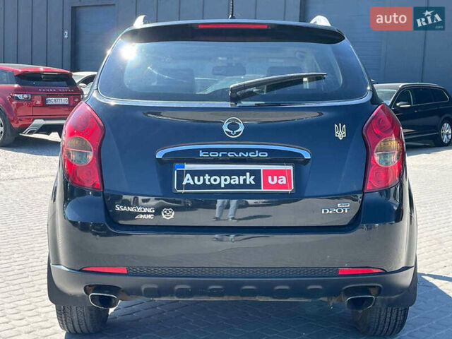Чорний Cанг Йонг Korando, об'ємом двигуна 2 л та пробігом 208 тис. км за 7400 $, фото 16 на Automoto.ua