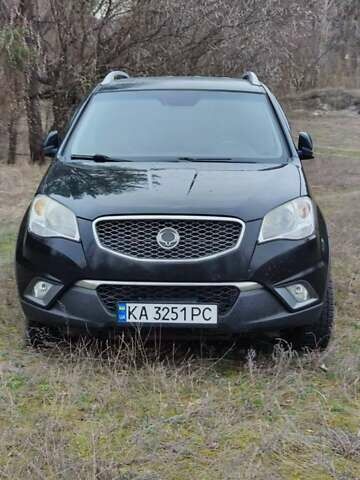 Чорний Cанг Йонг Korando, об'ємом двигуна 2 л та пробігом 218 тис. км за 7499 $, фото 33 на Automoto.ua