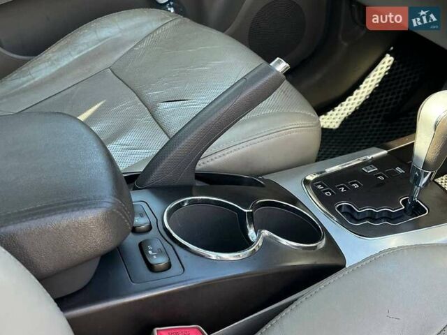 Чорний Cанг Йонг Korando, об'ємом двигуна 2 л та пробігом 208 тис. км за 7400 $, фото 29 на Automoto.ua
