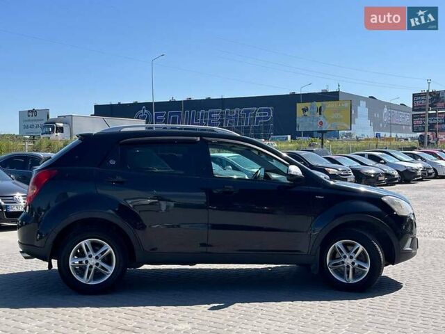Чорний Cанг Йонг Korando, об'ємом двигуна 2 л та пробігом 208 тис. км за 7400 $, фото 14 на Automoto.ua
