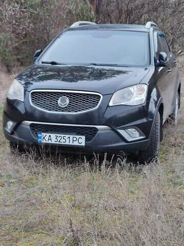 Чорний Cанг Йонг Korando, об'ємом двигуна 2 л та пробігом 218 тис. км за 7499 $, фото 30 на Automoto.ua