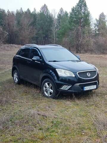 Чорний Cанг Йонг Korando, об'ємом двигуна 2 л та пробігом 218 тис. км за 7499 $, фото 26 на Automoto.ua