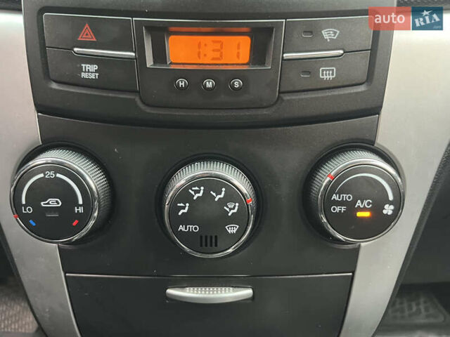 Черный Cанг Йонг Корандо, объемом двигателя 2 л и пробегом 168 тыс. км за 7200 $, фото 60 на Automoto.ua