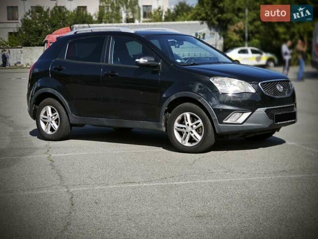 Чорний Cанг Йонг Korando, об'ємом двигуна 2 л та пробігом 170 тис. км за 9200 $, фото 4 на Automoto.ua