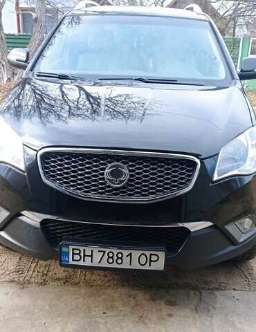 Черный Cанг Йонг Корандо, объемом двигателя 2 л и пробегом 220 тыс. км за 8500 $, фото 2 на Automoto.ua