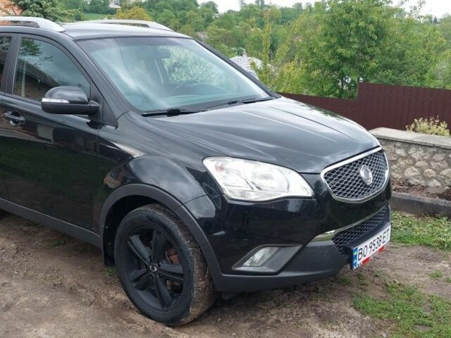 Чорний Cанг Йонг Korando, об'ємом двигуна 2 л та пробігом 215 тис. км за 7500 $, фото 1 на Automoto.ua