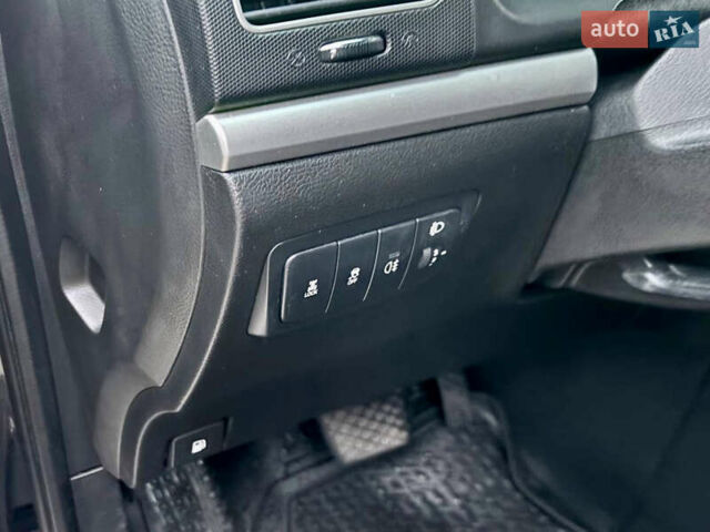 Черный Cанг Йонг Корандо, объемом двигателя 2 л и пробегом 168 тыс. км за 7200 $, фото 54 на Automoto.ua