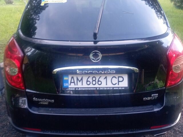 Чорний Cанг Йонг Korando, об'ємом двигуна 2 л та пробігом 180 тис. км за 8200 $, фото 2 на Automoto.ua