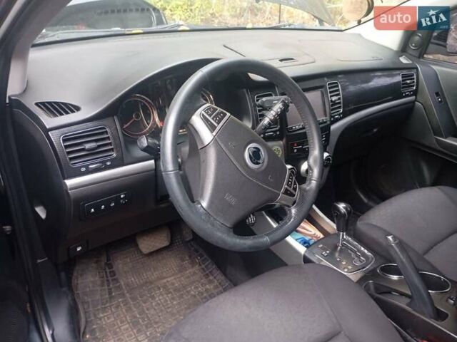 Черный Cанг Йонг Корандо, объемом двигателя 2 л и пробегом 176 тыс. км за 8500 $, фото 16 на Automoto.ua