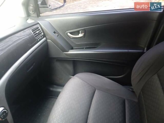 Черный Cанг Йонг Корандо, объемом двигателя 2 л и пробегом 176 тыс. км за 8500 $, фото 12 на Automoto.ua