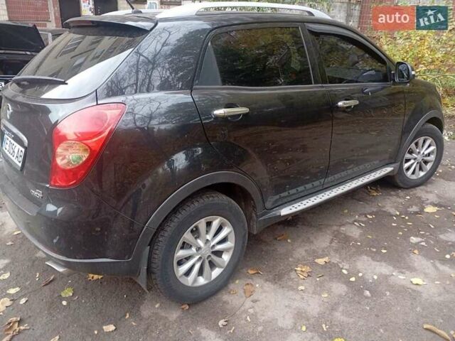 Черный Cанг Йонг Корандо, объемом двигателя 2 л и пробегом 176 тыс. км за 8500 $, фото 5 на Automoto.ua