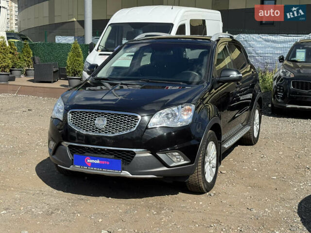 Черный Cанг Йонг Корандо, объемом двигателя 2 л и пробегом 169 тыс. км за 8900 $, фото 1 на Automoto.ua