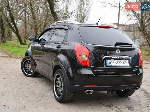 Чорний Cанг Йонг Korando, об'ємом двигуна 2 л та пробігом 156 тис. км за 9000 $, фото 4 на Automoto.ua