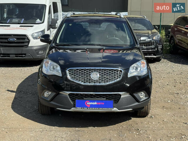 Черный Cанг Йонг Корандо, объемом двигателя 2 л и пробегом 169 тыс. км за 8900 $, фото 2 на Automoto.ua