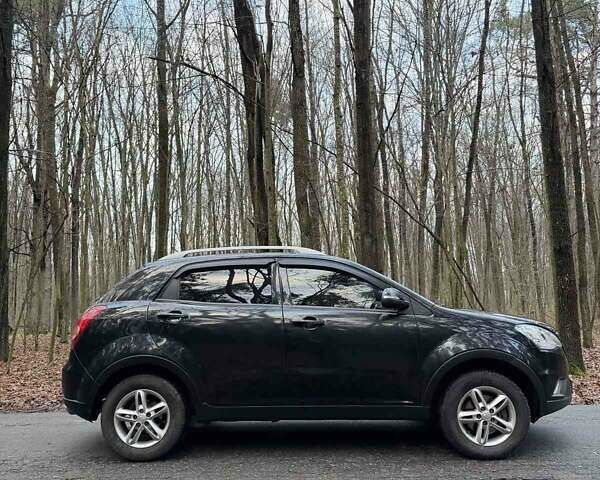 Чорний Cанг Йонг Korando, об'ємом двигуна 2 л та пробігом 163 тис. км за 8100 $, фото 6 на Automoto.ua