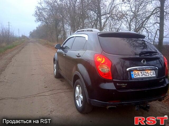 Черный Cанг Йонг Корандо, объемом двигателя 2 л и пробегом 316 тыс. км за 8800 $, фото 3 на Automoto.ua