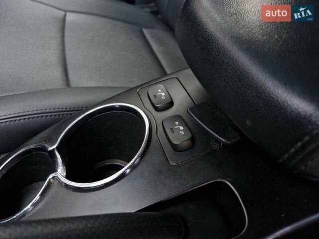 Черный Cанг Йонг Корандо, объемом двигателя 2 л и пробегом 153 тыс. км за 9999 $, фото 12 на Automoto.ua