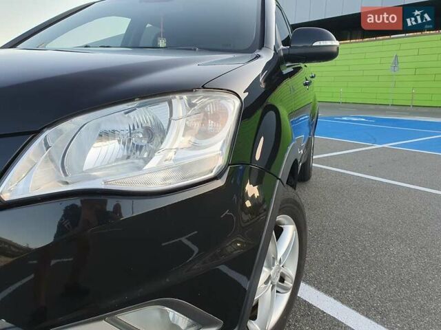 Чорний Cанг Йонг Korando, об'ємом двигуна 2 л та пробігом 108 тис. км за 10500 $, фото 6 на Automoto.ua