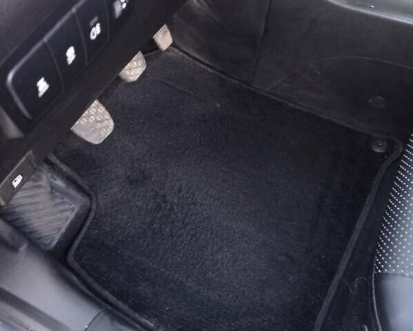 Чорний Cанг Йонг Korando, об'ємом двигуна 2 л та пробігом 275 тис. км за 8500 $, фото 2 на Automoto.ua