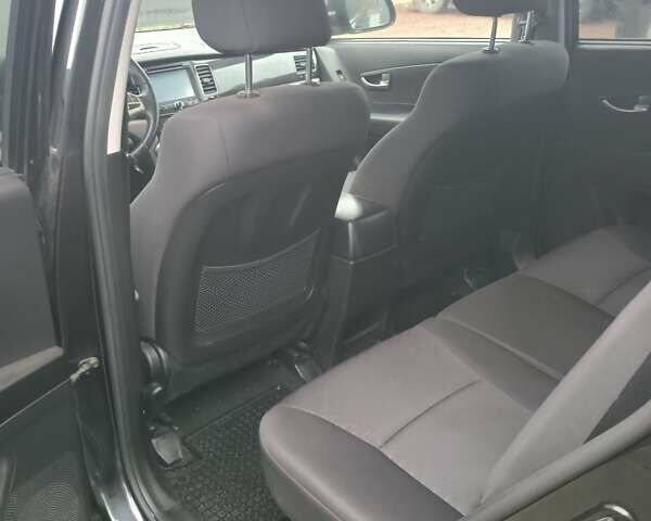 Черный Cанг Йонг Корандо, объемом двигателя 2 л и пробегом 165 тыс. км за 8200 $, фото 4 на Automoto.ua