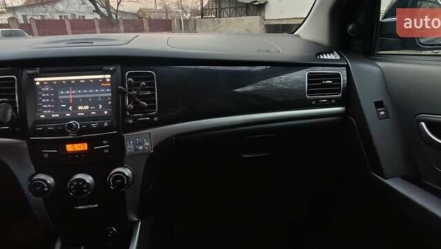 Чорний Cанг Йонг Korando, об'ємом двигуна 2 л та пробігом 52 тис. км за 12600 $, фото 19 на Automoto.ua