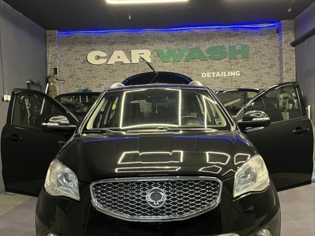 Чорний Cанг Йонг Korando, об'ємом двигуна 2.5 л та пробігом 150 тис. км за 11000 $, фото 13 на Automoto.ua