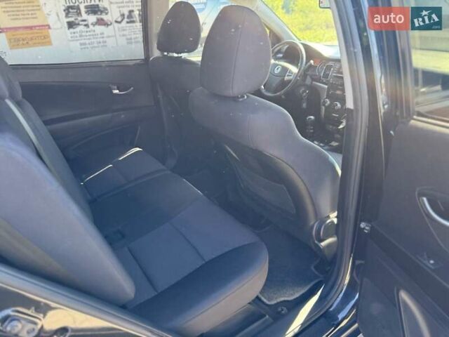 Чорний Cанг Йонг Korando, об'ємом двигуна 2 л та пробігом 130 тис. км за 5800 $, фото 7 на Automoto.ua