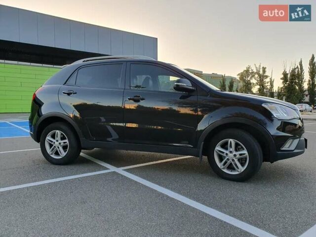 Чорний Cанг Йонг Korando, об'ємом двигуна 2 л та пробігом 108 тис. км за 10500 $, фото 2 на Automoto.ua
