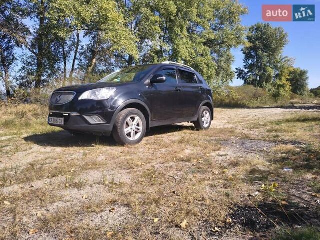 Чорний Cанг Йонг Korando, об'ємом двигуна 2 л та пробігом 225 тис. км за 8200 $, фото 10 на Automoto.ua