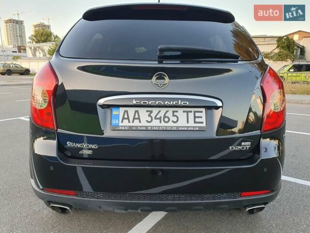 Чорний Cанг Йонг Korando, об'ємом двигуна 2 л та пробігом 108 тис. км за 10500 $, фото 8 на Automoto.ua