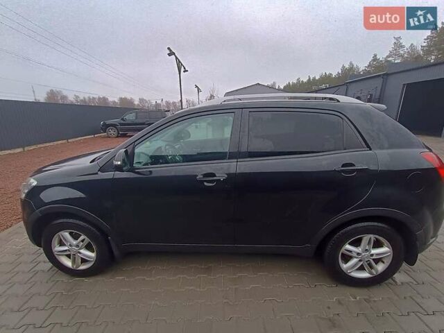 Черный Cанг Йонг Корандо, объемом двигателя 2 л и пробегом 165 тыс. км за 8200 $, фото 17 на Automoto.ua