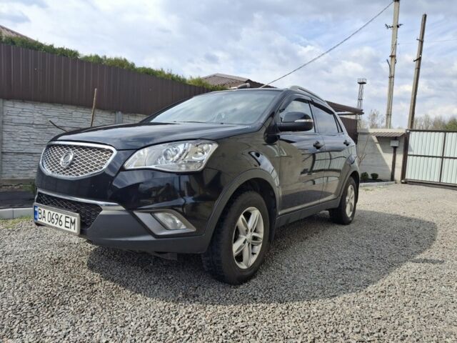 Черный Cанг Йонг Корандо, объемом двигателя 2 л и пробегом 126 тыс. км за 8200 $, фото 2 на Automoto.ua