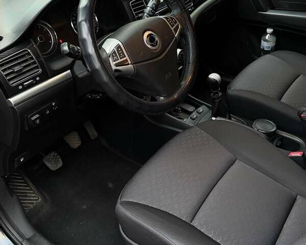 Чорний Cанг Йонг Korando, об'ємом двигуна 2 л та пробігом 163 тис. км за 8100 $, фото 14 на Automoto.ua