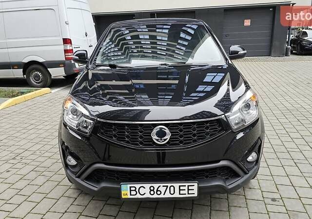 Черный Cанг Йонг Корандо, объемом двигателя 2 л и пробегом 173 тыс. км за 9000 $, фото 1 на Automoto.ua