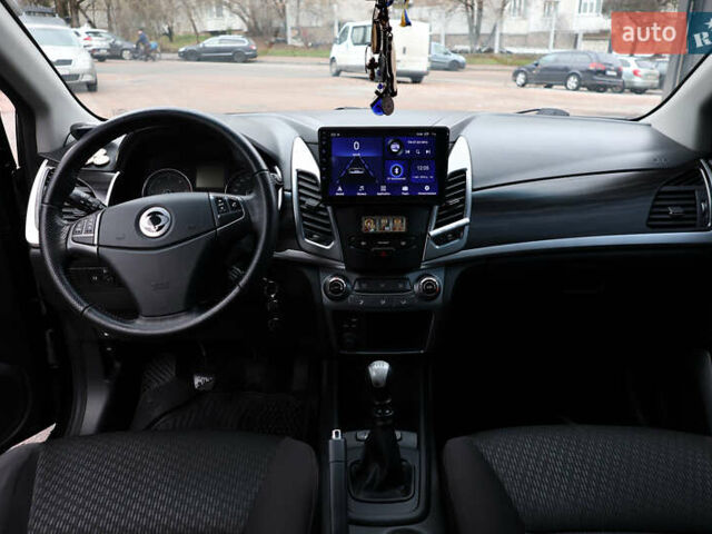 Чорний Cанг Йонг Korando, об'ємом двигуна 2 л та пробігом 263 тис. км за 8600 $, фото 30 на Automoto.ua