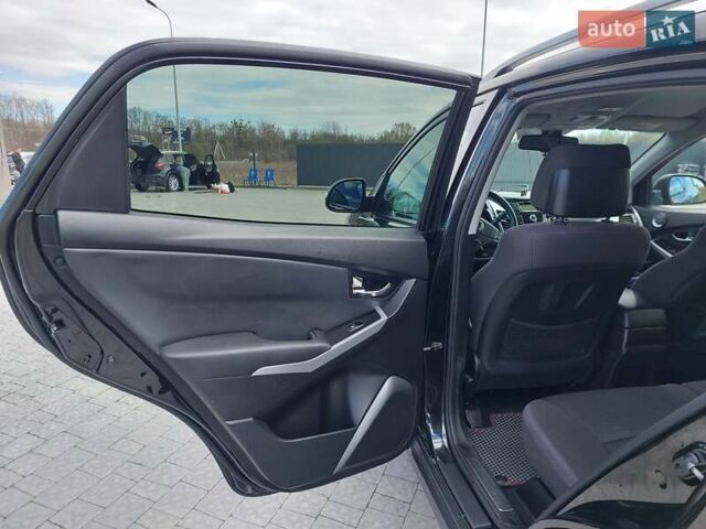 Черный Cанг Йонг Корандо, объемом двигателя 2 л и пробегом 163 тыс. км за 10599 $, фото 20 на Automoto.ua