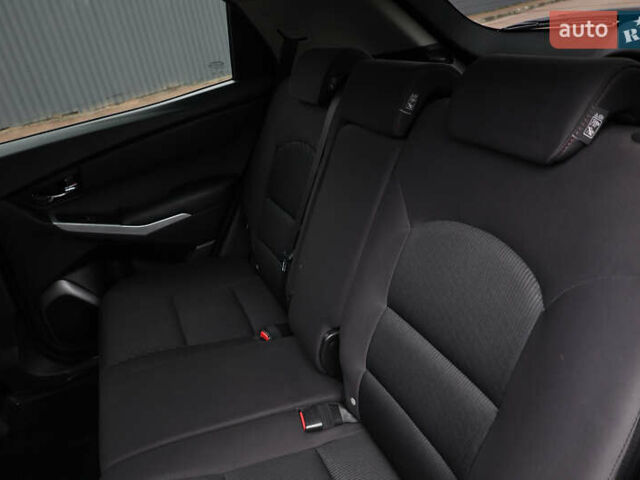 Чорний Cанг Йонг Korando, об'ємом двигуна 2 л та пробігом 263 тис. км за 8600 $, фото 35 на Automoto.ua