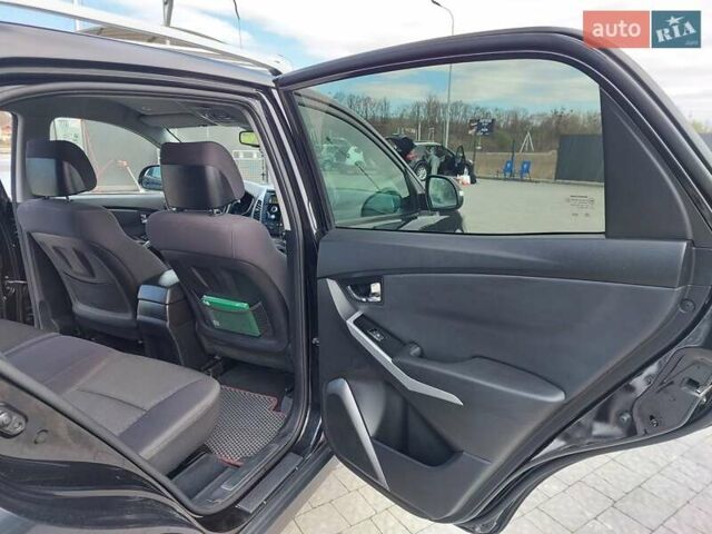 Черный Cанг Йонг Корандо, объемом двигателя 2 л и пробегом 163 тыс. км за 10599 $, фото 19 на Automoto.ua