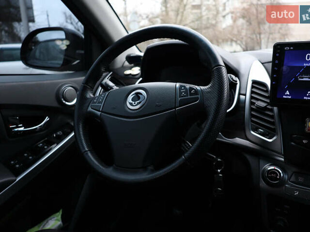 Чорний Cанг Йонг Korando, об'ємом двигуна 2 л та пробігом 263 тис. км за 8600 $, фото 32 на Automoto.ua