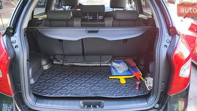 Чорний Cанг Йонг Korando, об'ємом двигуна 2 л та пробігом 119 тис. км за 8000 $, фото 10 на Automoto.ua