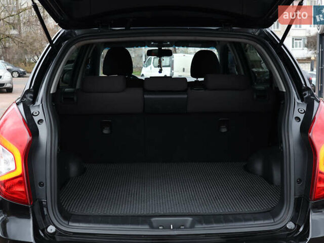 Чорний Cанг Йонг Korando, об'ємом двигуна 2 л та пробігом 263 тис. км за 8600 $, фото 7 на Automoto.ua